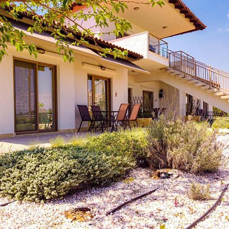 Varkes Suites 1 Nea Poteidaia Bagian luar foto