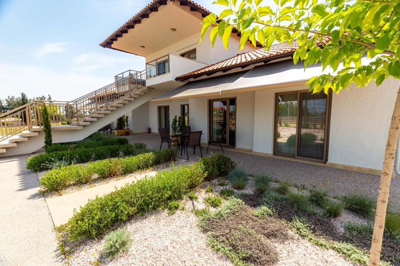 Varkes Suites 1 Nea Poteidaia Bagian luar foto